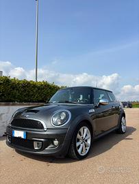 Mini Cooper SD 2.0 143 cv