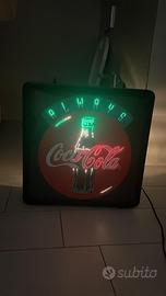 Insegna luminosa Coca Cola