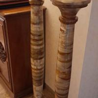 COLONNE IN MARMO DI ONICE. Coppia pregiata.