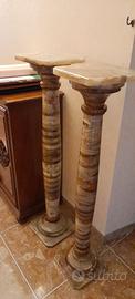 COLONNE IN MARMO DI ONICE. Coppia pregiata.