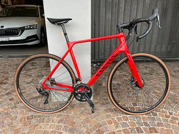 Endurace CF 7 Canyon taglia L Shimano 105