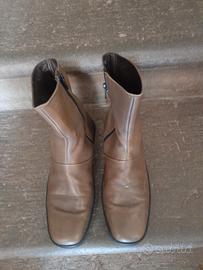 Stivaletti donna  marca TOD'S