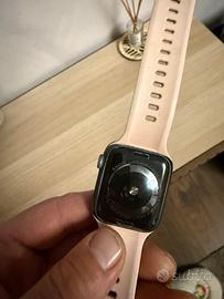 Apple watch 4 rotto