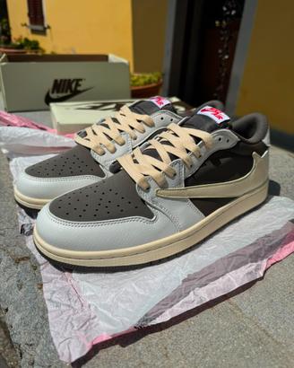 Air Jordan 1 Retro Low Travis Scott Reverse Mocha