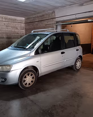 Gomme e cerchi in lega Fiat Multipla 