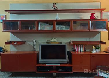 Parete FEG in ciliegio + mobile + mensole