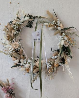 Ghirlanda fiori secchi stile Boho con felce