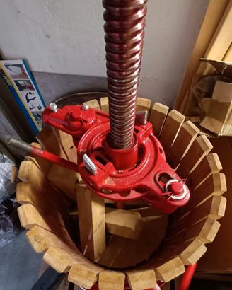  Torchio vinario da 40 - manuale a 2 velocità 