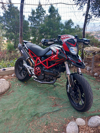 Hipermotard full carbon completa di accessori