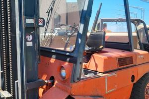 Carrello elevatore diesel marca linde portata 7000