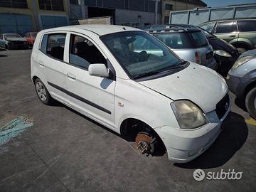 Kia Picanto 2005 Demolita - Per Ricambi