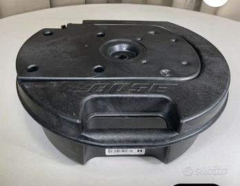 Subwoofer Bose per vano ruota di scorta  auto