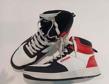 scarpe da uomo / ragazzo n.42