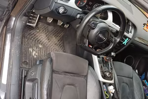 Audi a4 b8 quattro rs4 look