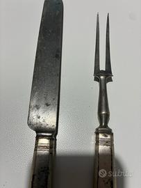 Set coltello e forchettone da tavolo antico
