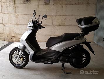 Beverly 300 S 2018 – SOLO 11.000 km – Perfetto