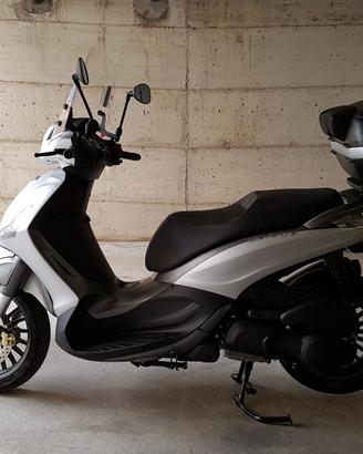 Beverly 300 S 2018 – SOLO 11.000 km – Perfetto