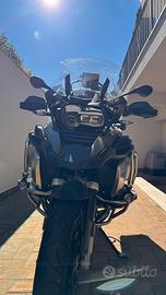 BMW GS 1250 adv