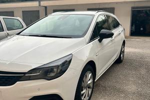 Opel Astra automatica