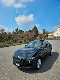 Maserati Levante Gransport 250cv no superbollo tet