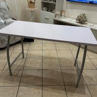 Scrivania per cameretta