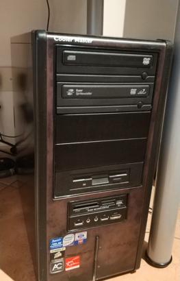 Pc fisso assemblato E8400