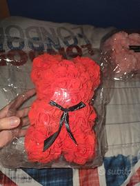 Orsetto di Rose Rosse Eterne (25cm) | Idea