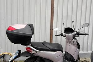 Scooter Scarabeo Aprilia 250