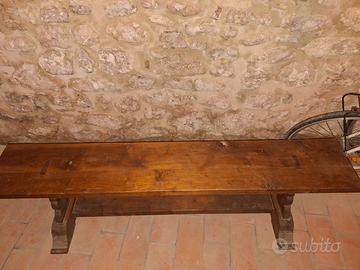 Panca in noce nazionale