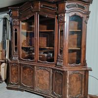 Credenza con vetrina 