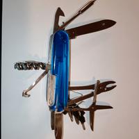 Multifunzione tipo cyber tool M