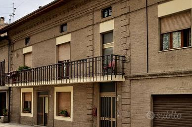 Appartamento di 73 m² con 2 locali e box auto a Ni