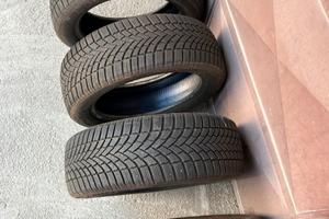 Gomme Pneumatici Bridgestone 215-55-18
