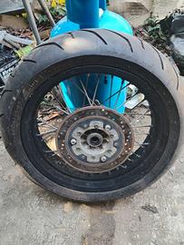 cerchio posteriore a raggi 