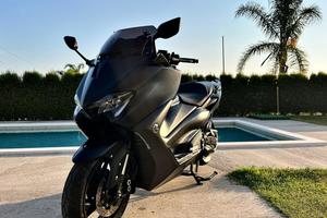 Yamaha Tmax 560 2021