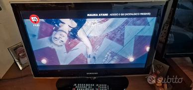TV/Monitor Samsung + staffa a muro