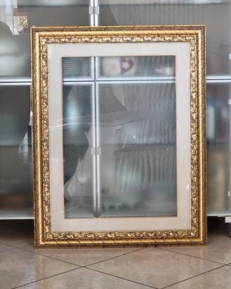 Cornice Vintage con vetro ben conservata