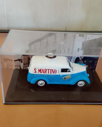 modellino della lancia ardea 800
