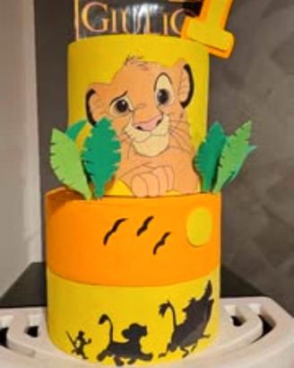 Torta scenografica Re leone - Simba con nome Giuli