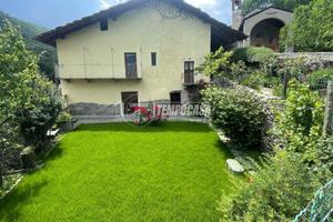 CASA INDIPENDENTE CON AMPIO GIARDINO