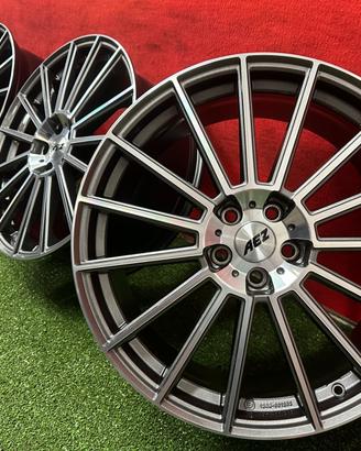 Cerchi Volvo XC90 Gomme Estive NUOVE 275 45 20