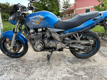 Kawasaki zr7 incidentata