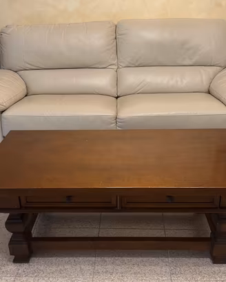Tavolino in legno massiccio con cassetti