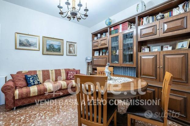 Appartamento Via Flavio Stilicone, 294, 00175, Rom