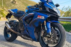 Suzuki GSXR 750 K7
