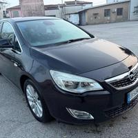 OPEL Astra 1.7 CDTI 110CV 5p Cosmo senza lavoro