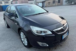 OPEL Astra 1.7 CDTI 110CV 5p Cosmo senza lavoro