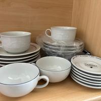 Piattini e tazze da cappuccino 