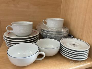 Piattini e tazze da cappuccino 