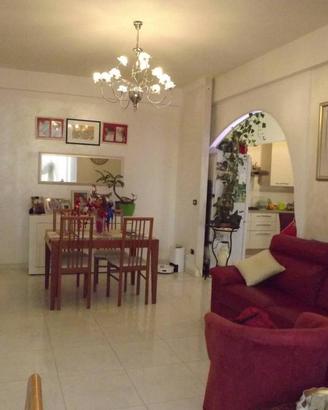 Appartamento di 150 m² con più di 5 locali e box a